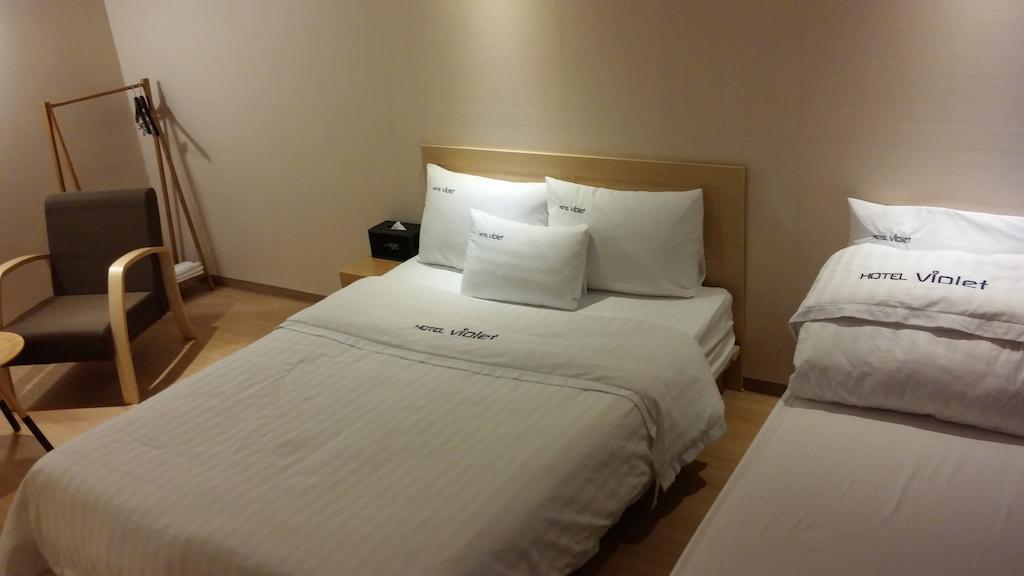 Hotel Violet Goyang Quarto foto