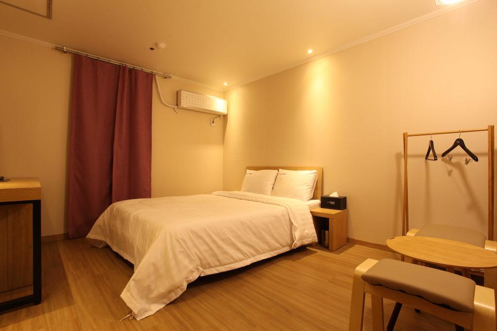 Hotel Violet Goyang Quarto foto